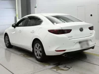 Mazda MAZDA3 лот № 30064 оценка 4  с аукциона в Японии 5
