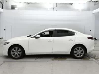 Mazda MAZDA3 лот № 30064 оценка 4  с аукциона в Японии 3