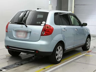 Mazda VERISA