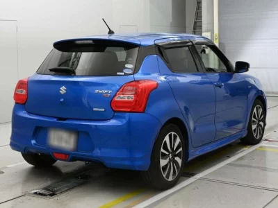 Suzuki SWIFT  с аукциона в Японии
