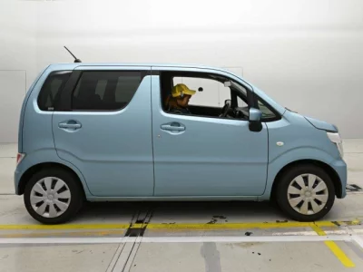 Suzuki WAGON R  с аукциона в Японии