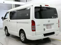 Toyota HIACE VAN лот № 40005 оценка 4  с аукциона в Японии 5