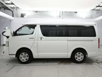 Toyota HIACE VAN лот № 40005 оценка 4  с аукциона в Японии 3