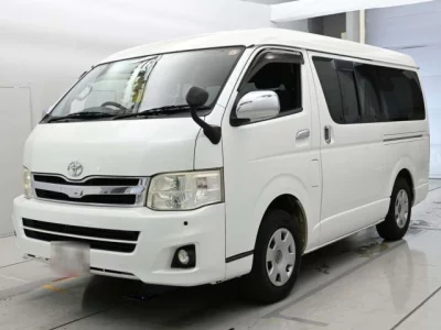 Toyota HIACE VAN  с аукциона в Японии