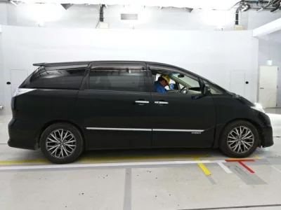 Toyota ESTIMA HYBRID