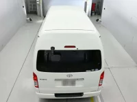 Toyota HIACE VAN лот № 40039 оценка RA  с аукциона в Японии 7