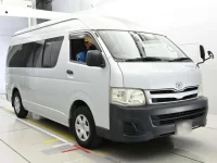 Toyota HIACE VAN лот № 40046 оценка 3.5  с аукциона в Японии 4