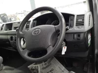 Toyota HIACE VAN лот № 40046 оценка 3.5  с аукциона в Японии 8