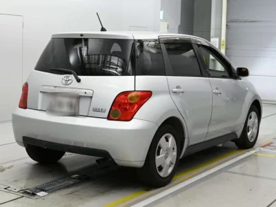 Toyota IST