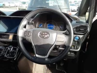 Toyota NOAH лот № 30037 оценка R  с аукциона в Японии 8