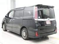 Toyota NOAH лот № 30037 оценка R  с аукциона в Японии 5