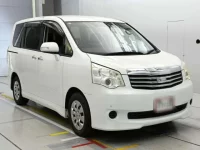 Toyota NOAH лот № 30097 оценка 3.5  с аукциона в Японии 4