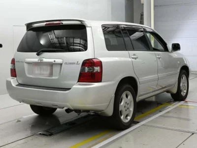 Toyota KLUGER  с аукциона в Японии