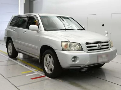 Toyota KLUGER  с аукциона в Японии