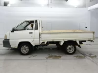 Toyota TOWN ACE TRUCK лот № 90062 оценка 3  с аукциона в Японии 3