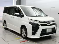 Toyota VOXY лот № 30072 оценка R  с аукциона в Японии 4