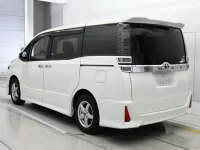 Toyota VOXY лот № 30072 оценка R  с аукциона в Японии 5
