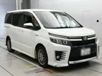Toyota VOXY лот № 30107 оценка R  с аукциона в Японии 4