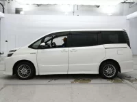 Toyota VOXY лот № 30107 оценка R  с аукциона в Японии 3