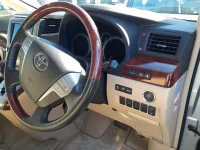 Toyota VELLFIRE лот № 30093 оценка 4  с аукциона в Японии 8
