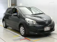 Toyota VITZ лот № 30055 оценка 4  с аукциона в Японии 4