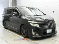 Nissan ELGRAND лот № 30267 оценка 4  с аукциона в Японии 4