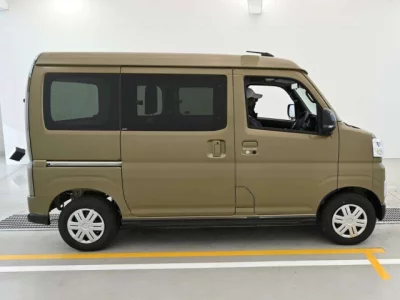 Daihatsu ATRAI VAN