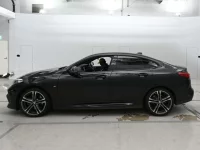 BMW 2-Series лот № 38020 оценка 5  с аукциона в Японии 3