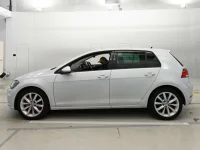 Volkswagen GOLF лот № 38008 оценка 4  с аукциона в Японии 3