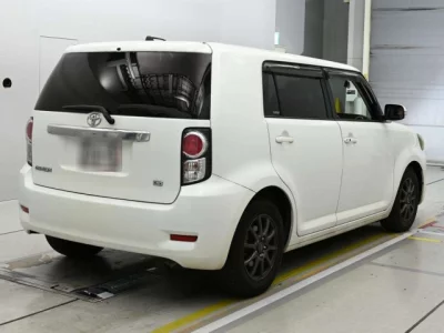 Toyota Corolla Rumion