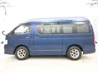 Toyota HIACE VAN лот № 40068 оценка 3.5  с аукциона в Японии 3