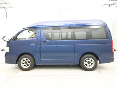 Toyota HIACE VAN  с аукциона в Японии