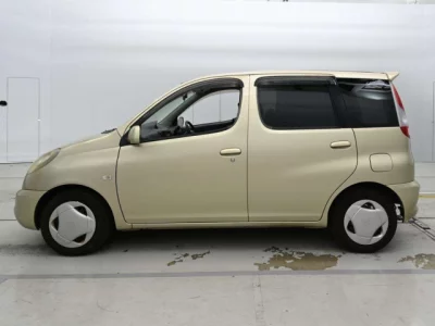 Toyota Funcargo