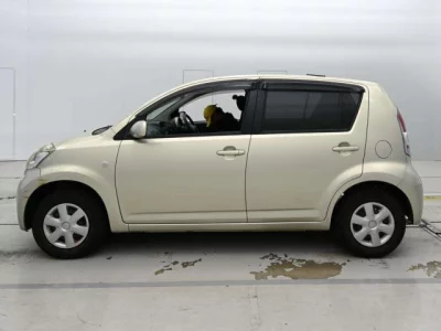 Toyota PASSO  с аукциона в Японии