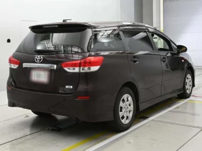 Toyota WISH  с аукциона в Японии