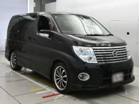 Nissan ELGRAND лот № 90195 оценка 3  с аукциона в Японии 4