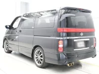 Nissan ELGRAND лот № 90195 оценка 3  с аукциона в Японии 5