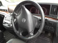 Nissan ELGRAND лот № 90195 оценка 3  с аукциона в Японии 8