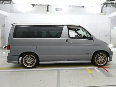 Mazda BONGO FRIENDEE