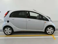 Mitsubishi I лот № 9123 оценка 3.5  с аукциона в Японии 2