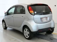 Mitsubishi I лот № 9123 оценка 3.5  с аукциона в Японии 5