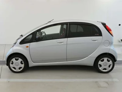 Mitsubishi I  с аукциона в Японии