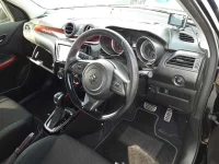 Suzuki SWIFT лот № 30305 оценка 3.5  с аукциона в Японии 8