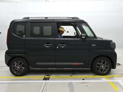 Suzuki SPACIA GEAR  с аукциона в Японии