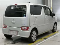 Suzuki WAGON R лот № 13045 оценка 3.5  с аукциона в Японии 1
