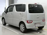 Suzuki WAGON R лот № 13045 оценка 3.5  с аукциона в Японии 5