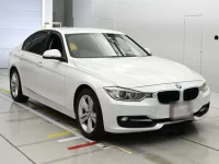BMW 3-Series лот № 38061 оценка 4  с аукциона в Японии 4