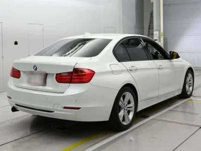 BMW 3-Series  с аукциона в Японии