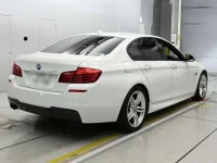 BMW 5-Series лот № 38094 оценка 4  с аукциона в Японии 1