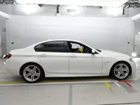 BMW 5-Series лот № 38094 оценка 4  с аукциона в Японии 2